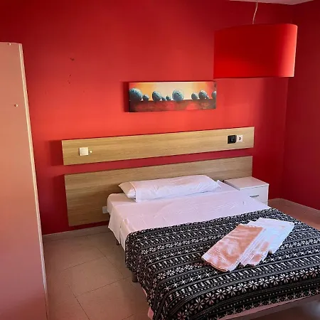 Гостевой дом Residencia Vista Alegre Сантьяго-де-Компостела
